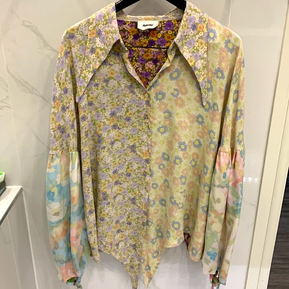 AVAVAV - Out Favorite Blouse - Picture 3 of 12